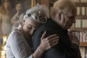 Teatr wielkiego aktora. Recenzja filmu "Czas mroku"