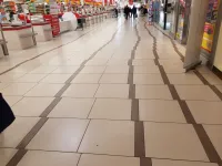 "Wykop" śmieje się z podłogi w hipermarkecie