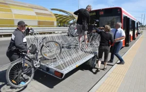 Autobus dla rowerzystów wraca do tunelu pod Martwą Wisłą