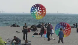 Puszczali latawce na plaży w Gdyni