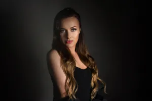 Wcieliła się w rolę Ariany Grande. Wywiad z Eweliną Pobłocką