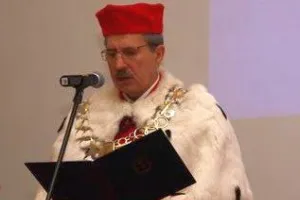 Tadeusz Huciński wraca na AWFiS