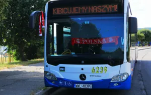 Udekorowane na mundial autobusy budzą kontrowersje
