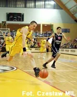 Polonia Warbud - Prokom Trefl 78:75