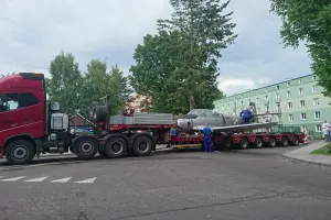 Samolot z Babich Dołów trafił do remontu do Łodzi