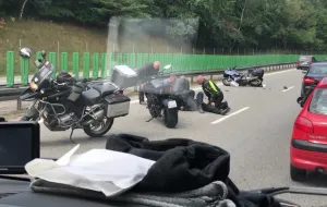 Motocyklista uderzył w auto na obwodnicy
