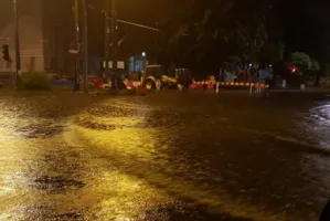 Nocna ulewa zalała ulice i tunele w Gdyni
