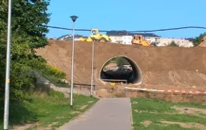 Powstał tunel dla spacerujących po jarze