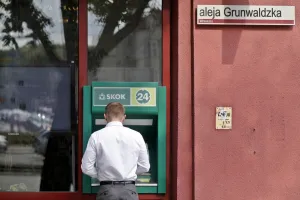 Euronet przejmuje bankomaty SKOK