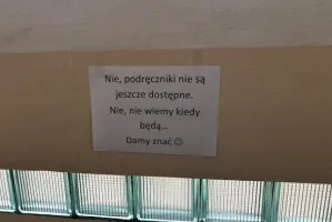 Dzieci uczą się bez podręczników? Szkoły: organizujemy się