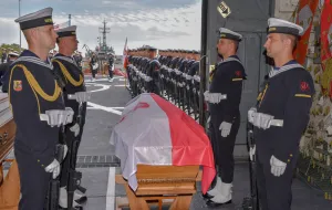 Prochy admirała Unruga już są w Polsce
