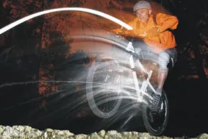 Bracia Różańscy zapraszają na nocne szutry MTB