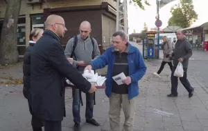 Gdynia: kandydaci rozdawali drożdżówki