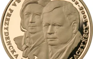 Złota moneta z wizerunkiem Lecha i Marii Kaczyńskich