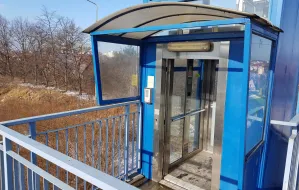 Nowe windy na przystankach tramwajowych przy Trasie W-Z za rok