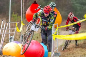 6. Cyclocross w strugach deszczu