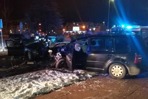 Czołowe zderzenie na Małomiejskiej. Sprawca był pijany i nie miał prawa jazdy