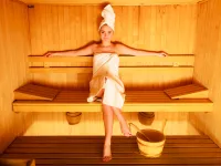 Aktywna babeczka. Czy sauna jest dobra dla każdego? Jak z niej korzystać?