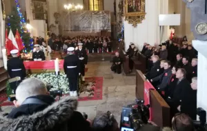 W bazylice Mariackiej odprawiono mszę w intencji Pawła Adamowicza