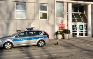 Ostrzeżenie przed bombą i ewakuacja Urzędu Miasta Gdynia