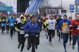 Kibicuj biegaczom na ulicach Gdyni