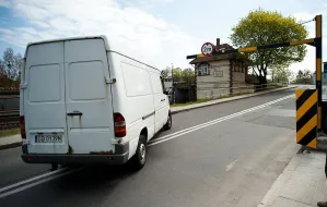 Sopot: drogowcy bronią wiaduktu przed kierowcami