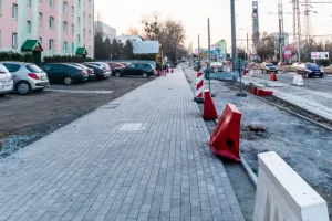 10 lat jeździli chodnikiem. Na nowy nie wjadą
