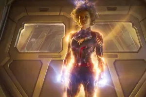 Kobieta walcząca. Recenzja filmu "Kapitan Marvel"