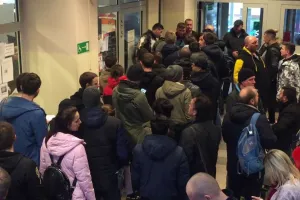 Komitet kolejkowy po numerki w wydziale dla cudzoziemców