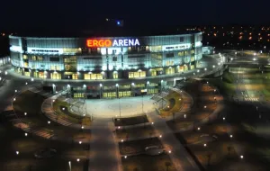 Ergo Arena: sportowy pub, sala bankietowa i kioski z jedzeniem