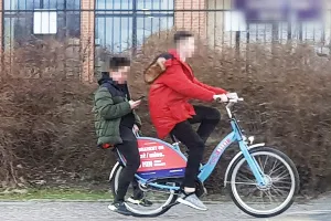 Cały czas są problemy z Mevo. Użytkownicy też kombinują