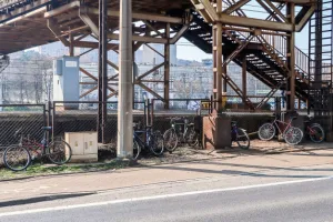 Będą stojaki rowerowe przy SKM Stocznia