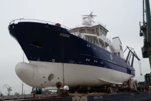 Skagerak zamiast badać morze wciąż stoi w Naucie