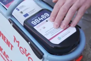 Jak wypożyczyć rower Mevo za pomocą karty zbliżeniowej?