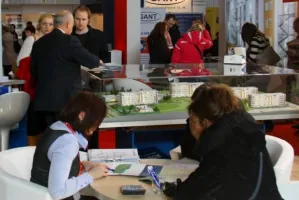 W weekend ostatnie targi mieszkaniowe przed wakacjami