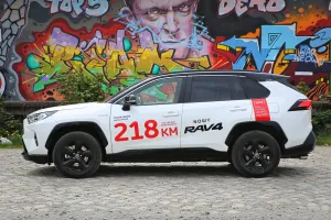 Toyota RAV4: piąta generacja lubianego SUV-a