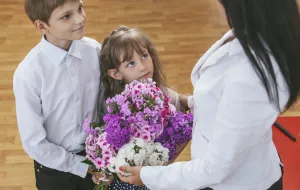 Dary dla hospicjum zamiast kwiatka dla nauczyciela.  Inicjatywa gdańskiej szkoły