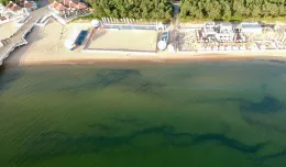 Niebezpieczna głębia na dnie morza po poszerzeniu plaży
