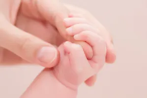 Mała Iza trafi do rodziny zastępczej. Sąd wydał postanowienie