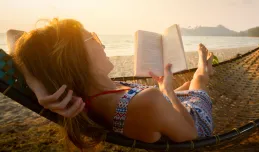 Książka na wakacje: co czytamy latem?