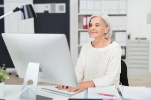 Coraz więcej emerytów decyduje się na pracę