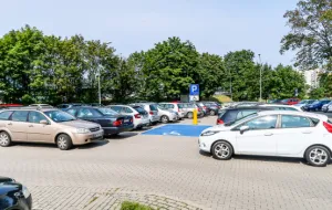 Gdynia: parkingi poza centrum, ale blisko SKM