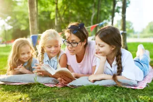 Teatr, pikniki rodzinne i spacer z mapą - planujemy rodzinny weekend
