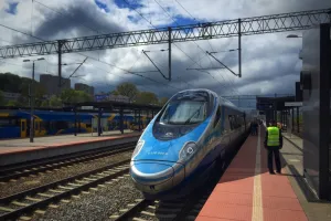 Pociąg do Warszawy rozpędzi się do 200 km/h