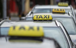 Taksówkarz pokrzyżował plany oszustom