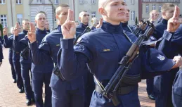 Studenci Akademii Marynarki Wojennej złożyli przysięgę wojskową