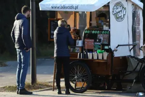 Riksze z małą gastronomią czynne też jesienią i zimą