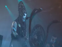 Blues i black metal. Relacja z koncertu Behemoth w B90