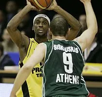 Panathinaikos za silny