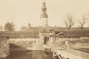 Historia trzech hełmów na wieży Twierdzy Wisłoujście